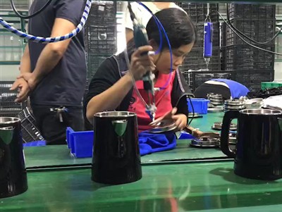 Effets et avantages des machines de serrage automatiques de vis