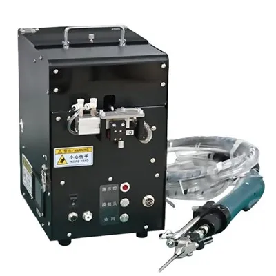 Tournevis semi-automatique